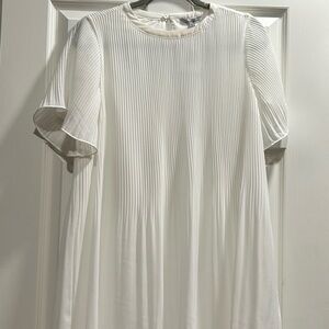Elegant White Pleated Dress